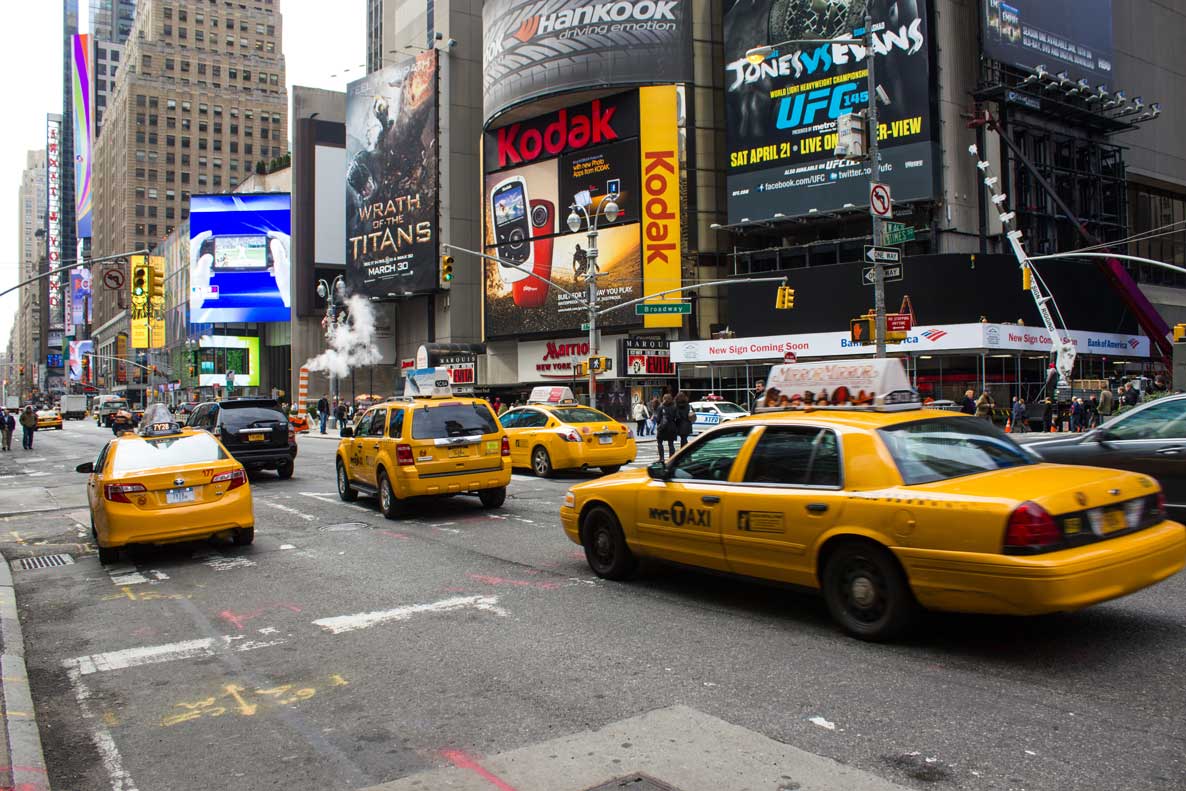 Traffic control test by New York Cabs